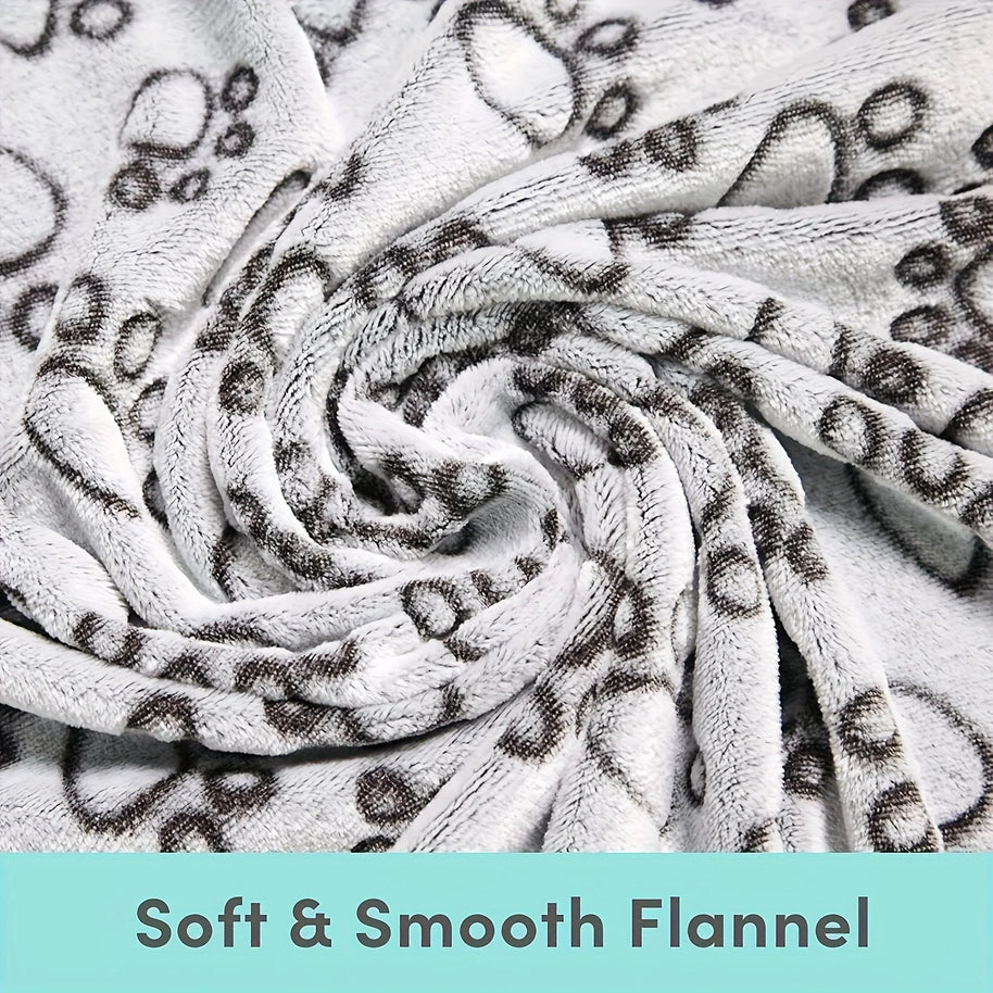 Soft Fluffy Pet Blanket – Cute Cartoon Pattern for Cats & Dogs